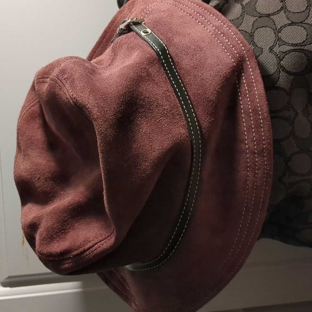 Coach ♥️♥️ Leatherman Suede Hat Plum💥 Authentic 💥